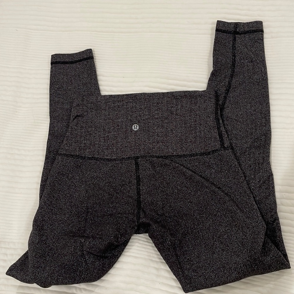 Lululemon Wunder Under Herringbone Leggings Size 6!
